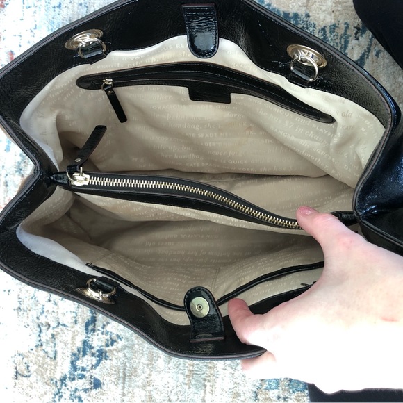 ♠️ Kate spade New York ♠️ large black patent leather handbag - Picture 10 of 17